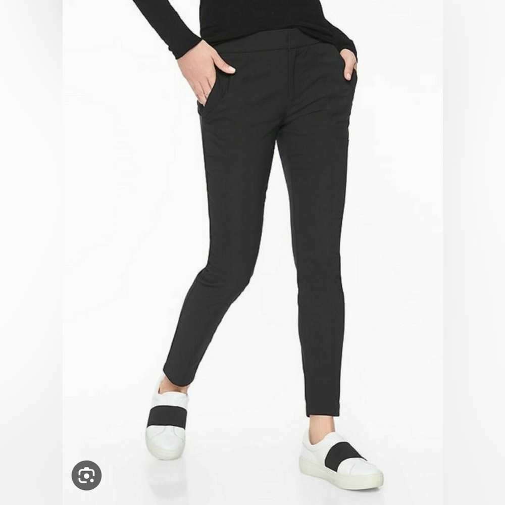 NWOT Athleta Wander Stash Skinny Pant